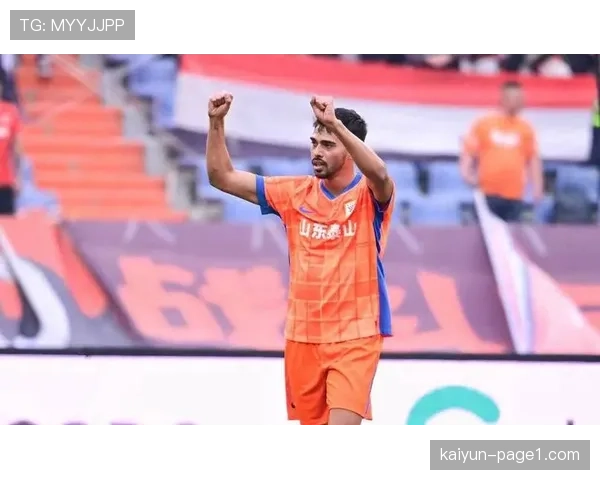 泰山后卫高准翼眉骨缝合30针 防线轮换深度受关注